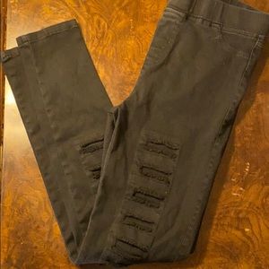 UmGee, large distressed jeggings